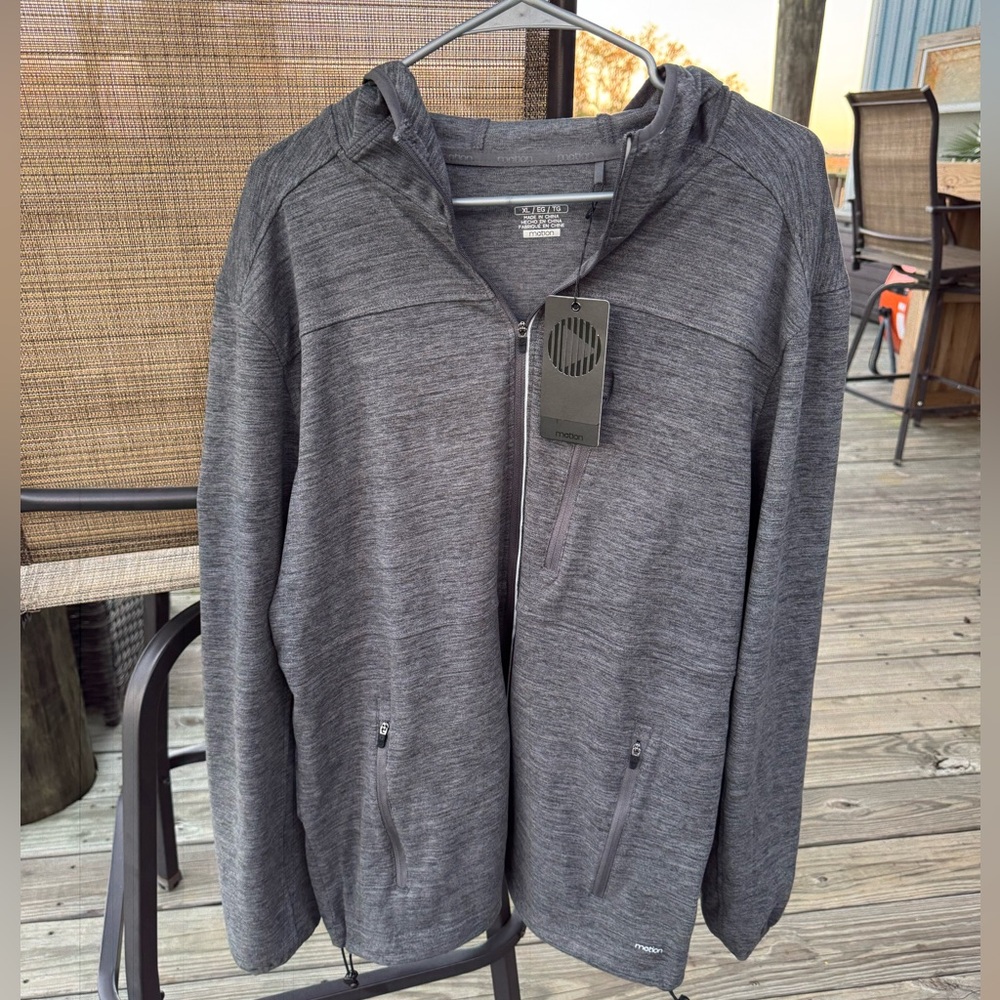 Motion Men's Gray Lightweight Jacket